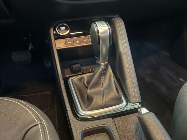 Captur Intense 1.3 Turbo - Image 15